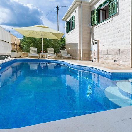 Villa Holiday Home Zvecanje מראה חיצוני תמונה