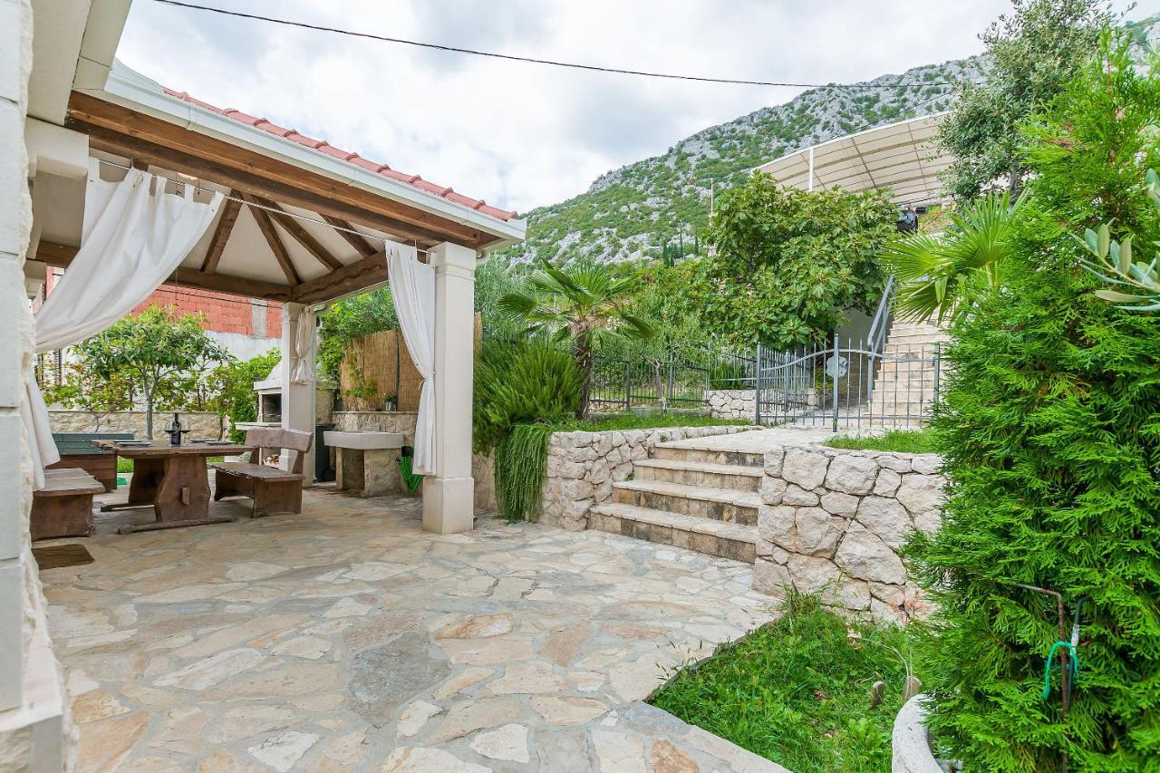 Villa Holiday Home Zvecanje מראה חיצוני תמונה