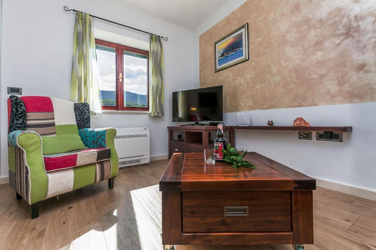 Villa Holiday Home Zvecanje מראה חיצוני תמונה